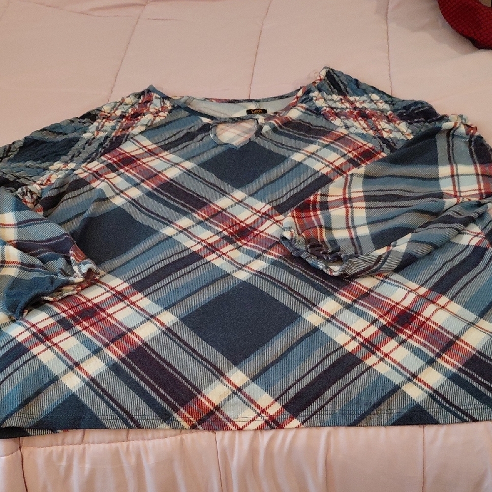 Lee Multicolor Plaid Knit Top